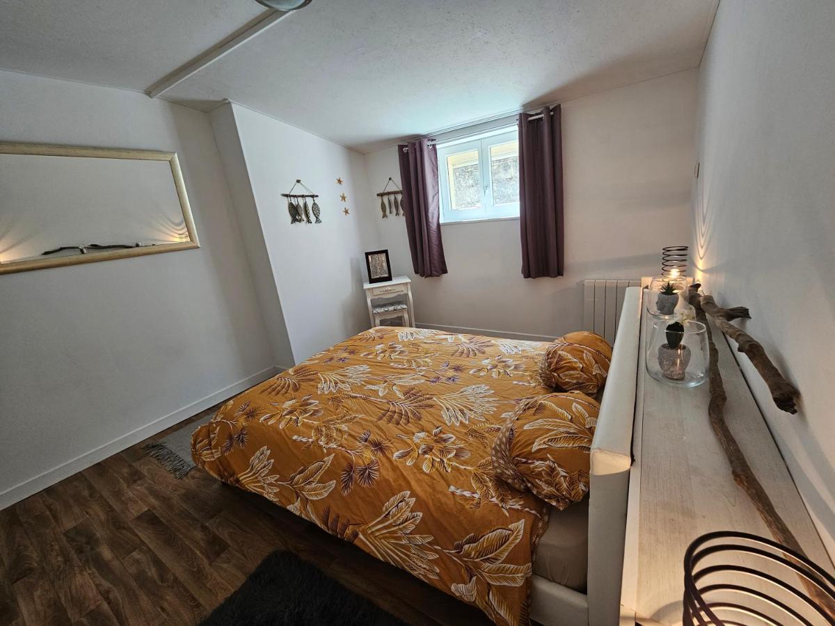 Maisonnette Marine Landeronde Buitenkant foto